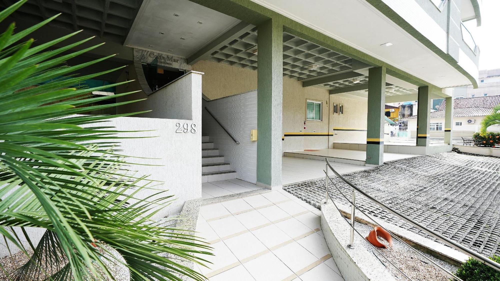 Edificio Costa Mar - Centro De Bombinhas Apartment Bagian luar foto